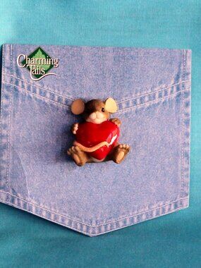 Charming Tails Mouse Heart Lapel Pin Leaf and Acorn Club Member Exclusive NOS